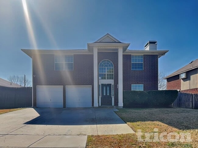 Foto del edificio - 1110 Orangewood Ln