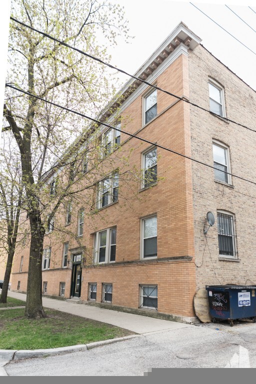Building Photo - 2009 W Cortez St