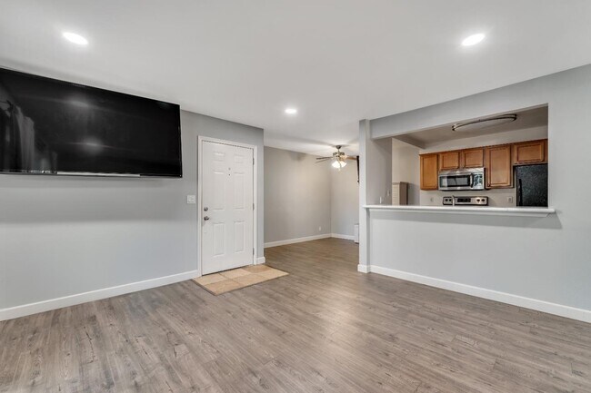 Foto del edificio - 37373 Sequoia Rd