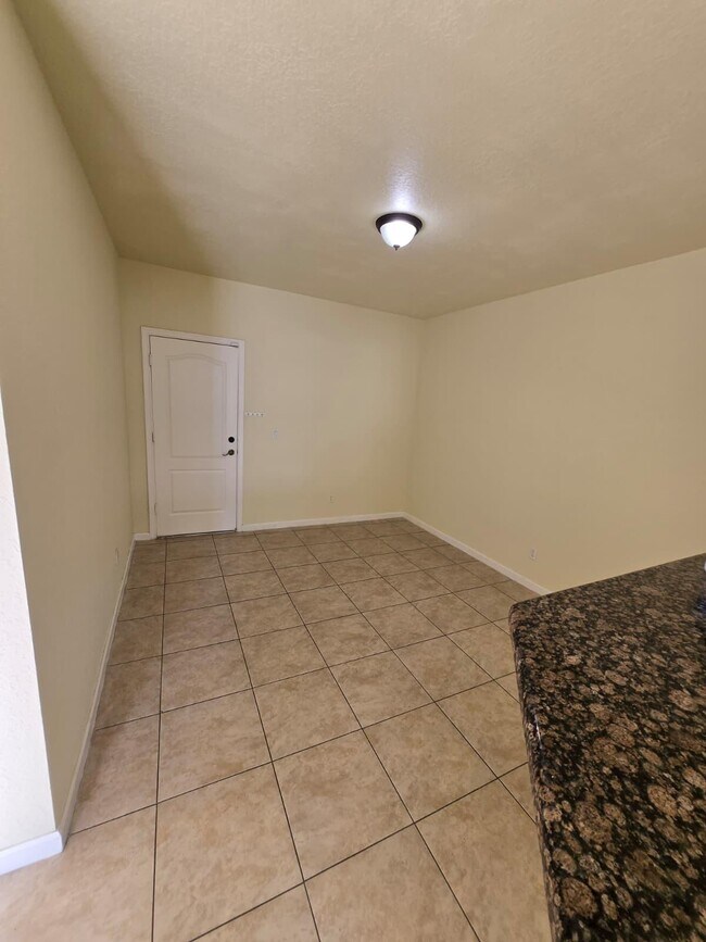 Foto del edificio - 4701 Cohune Palm Ct