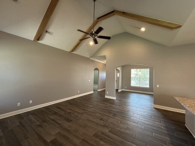 Foto del edificio - 4304 SW Cornerstone Rd