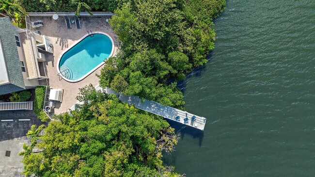 Foto del edificio - 3601 S Ocean Blvd