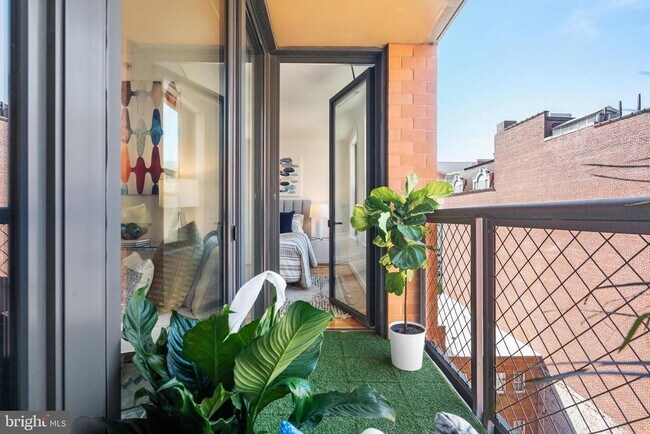 Foto del edificio - 631 D St NW