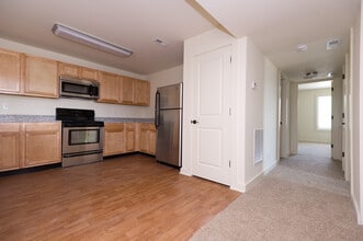 Interior Photo - Lakewood Park Apartments