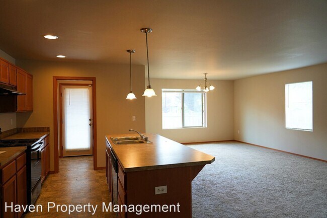 Foto del edificio - 3 br, 2 bath House - 20013 40th Ave E
