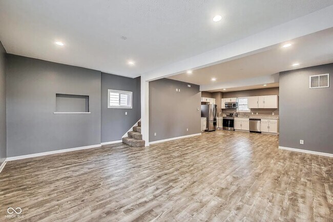 sala de estar - 629 E 25th St