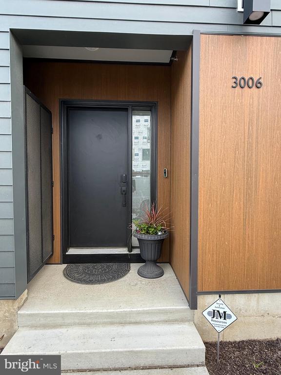 Building Photo - 3006 S Northbank Pl