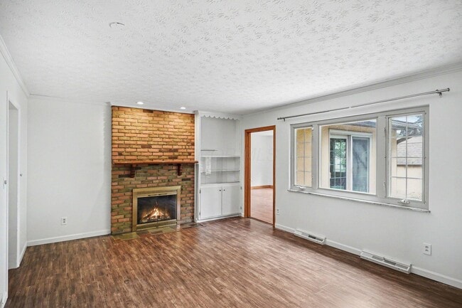 Building Photo - 898 Havendale Dr