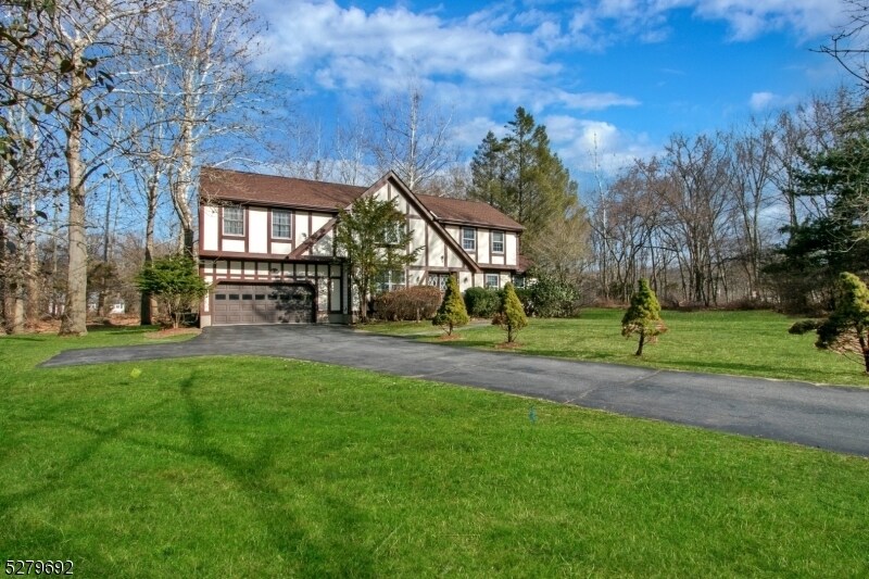 Primary Photo - 619 Osio Ln