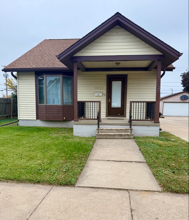Building Photo - 3203 Ave A