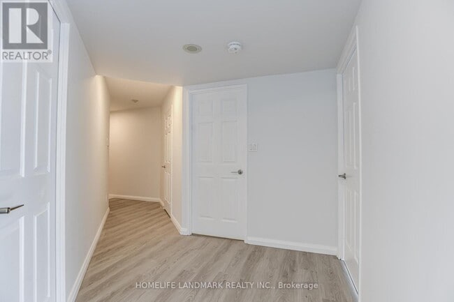 Building Photo - 35 Empress Ave