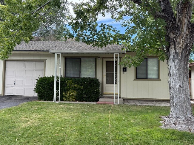 Foto del edificio - 3679 Grant Dr
