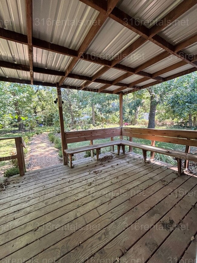 Building Photo - Three bedroom one bath house available now!
