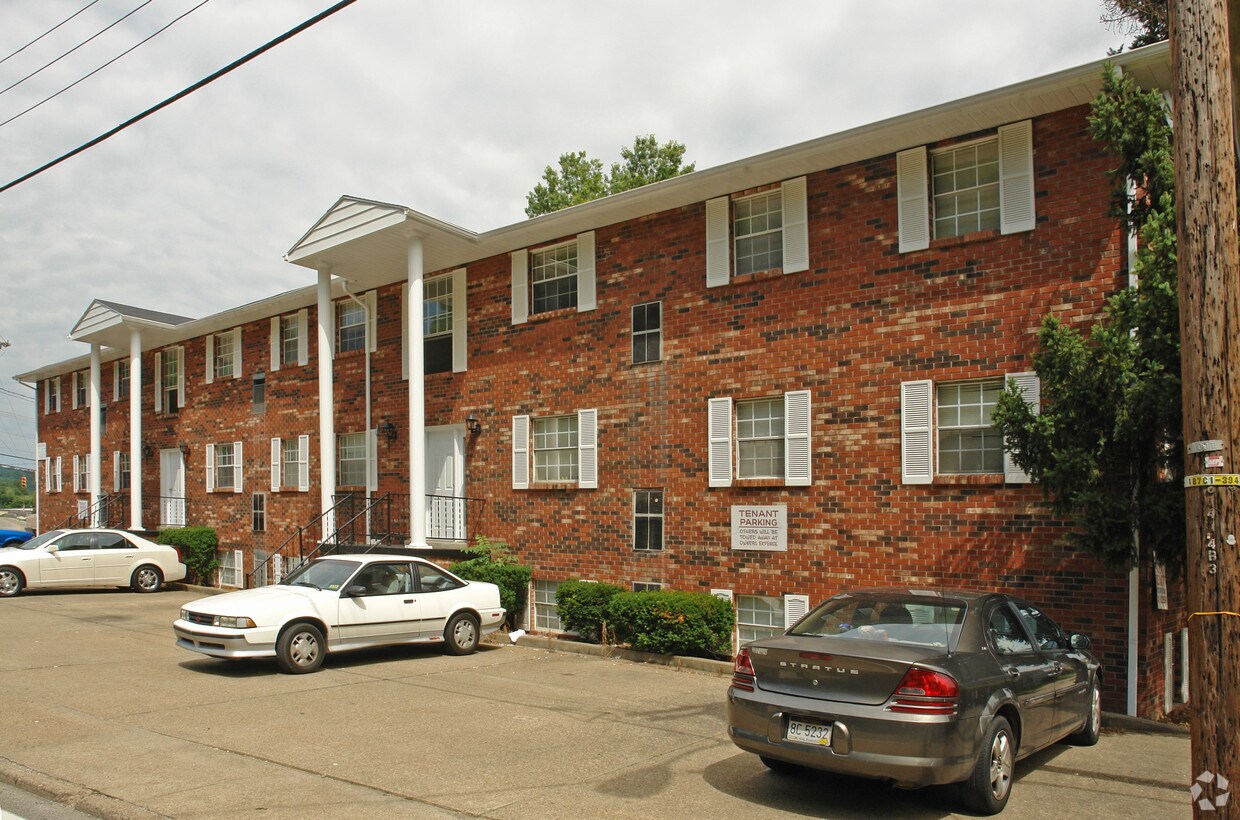 Primary Photo - 4832 Kanawha Tpke