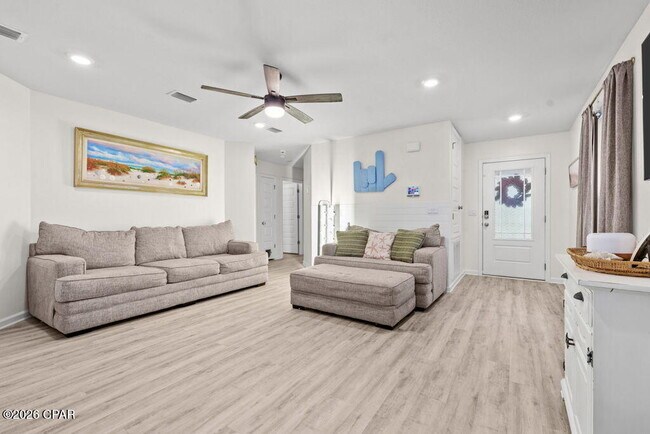 Building Photo - 6587 Kettles St
