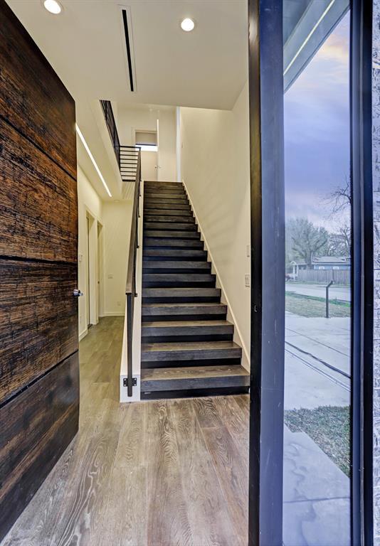 Foto del edificio - 815 W 24th St