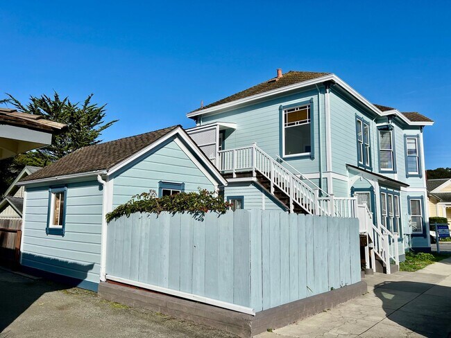 Building Photo - Fountain Avenue