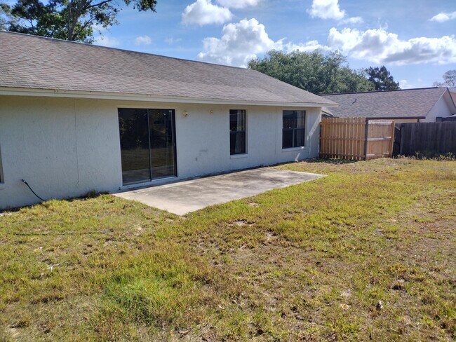 Building Photo - 1276 Little Oak Cir