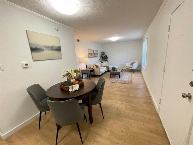 Foto del edificio - 604 W 18th St