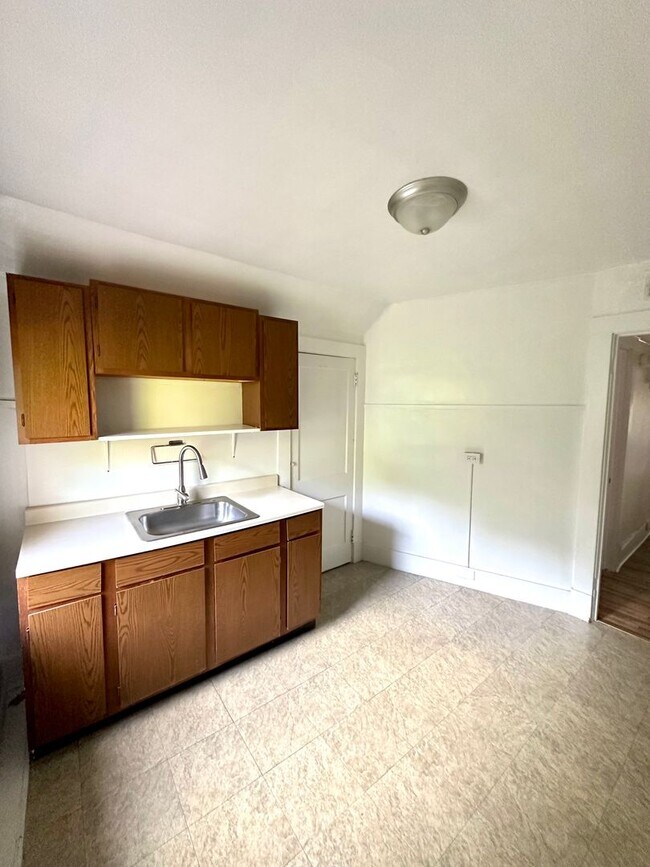 Photo - 12 Demmer Ave Apartment