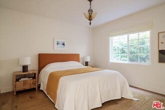 Building Photo - 1410 Stanford Dr