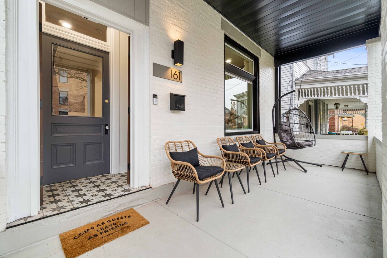 Foto principal - 161 Morewood Ave