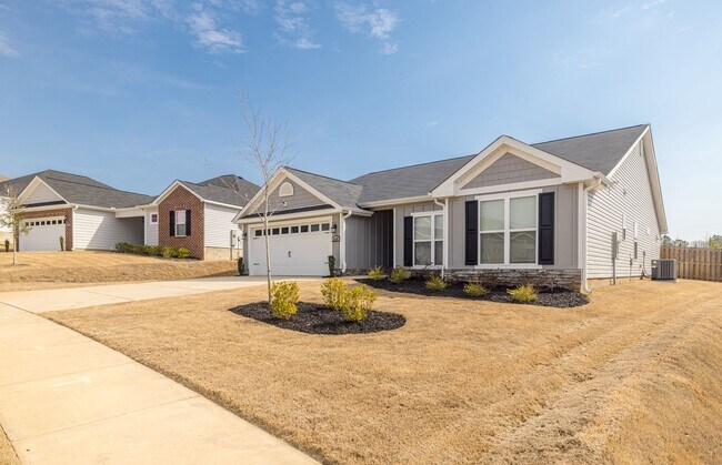 Building Photo - 2370 Bundoran Dr