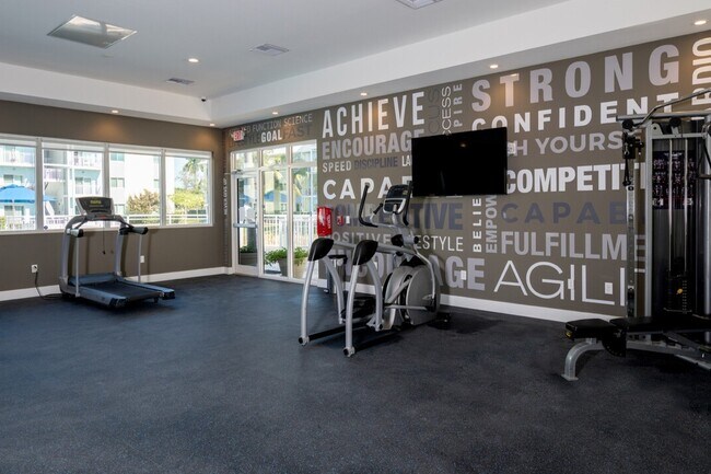 Village at Lake Worth photo'