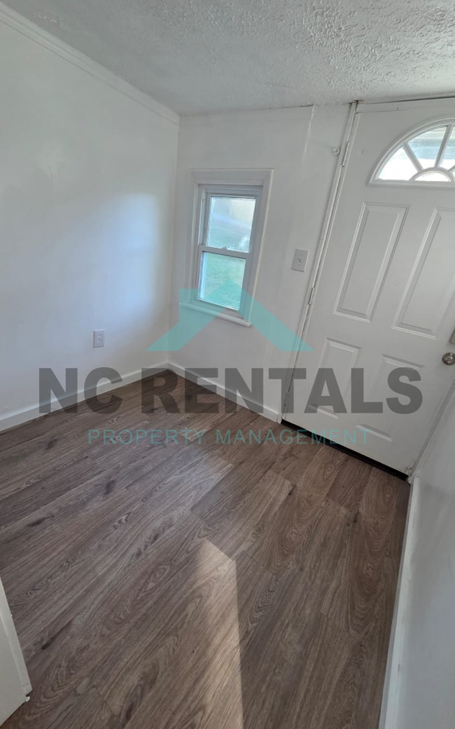 Foto del edificio - 715 3rd Ave