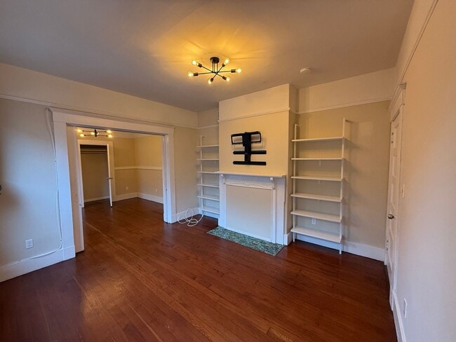 2921-2923 20th Street - 2921-2923 20th Street Apartment