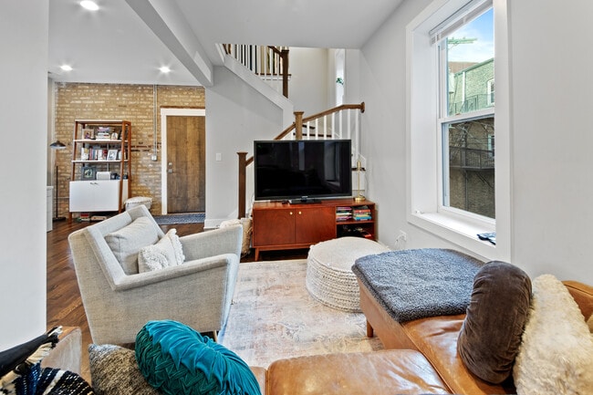 Foto del edificio - 2144 W Shakespeare Ave