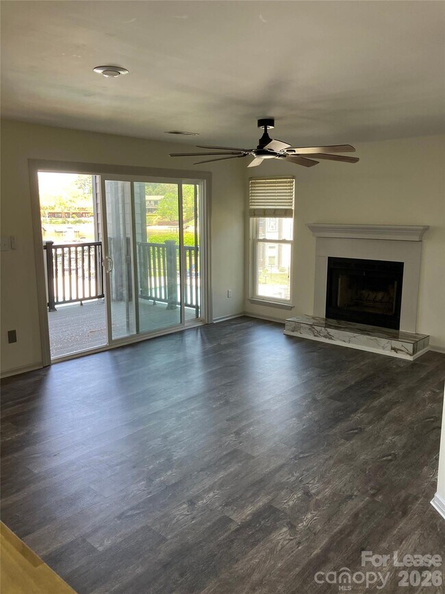 Foto del edificio - 18809 Vineyard Point Ln