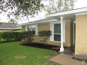 Building Photo - 12710 S Coast Dr