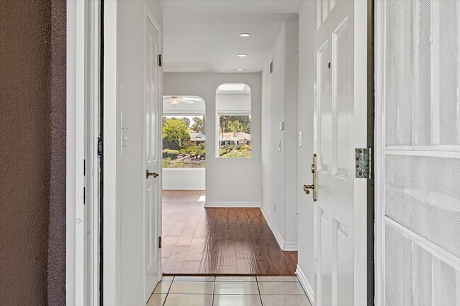 Building Photo - 1501 La Fiesta Dr