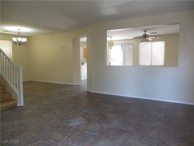 Foto del edificio - 223 Hickory Heights Ave