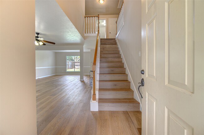 Foto del edificio - 138 W New Meadows Dr
