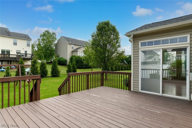 Building Photo - 200 Weatherstone Ct