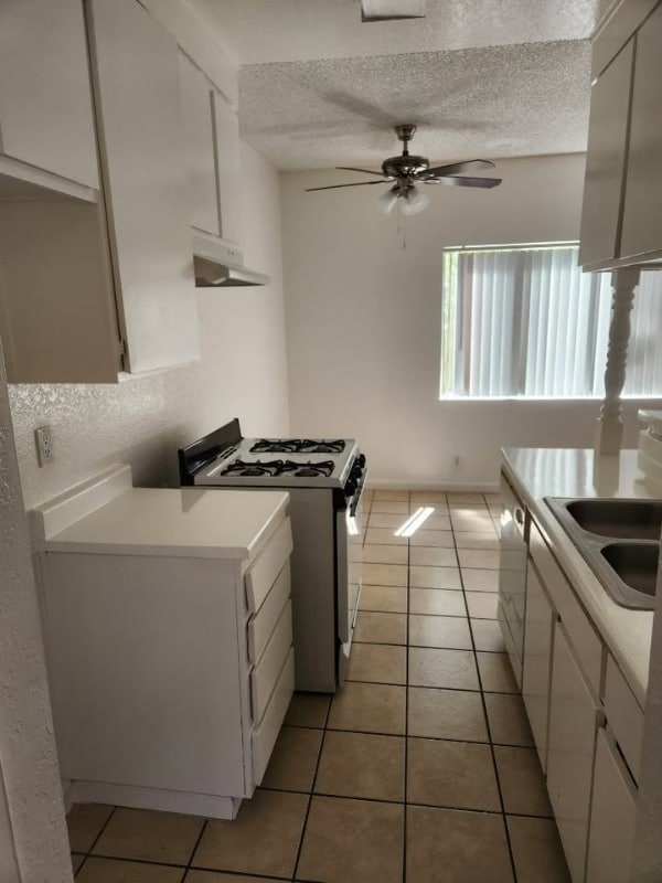 Foto del edificio - 316 E Ave Q-7