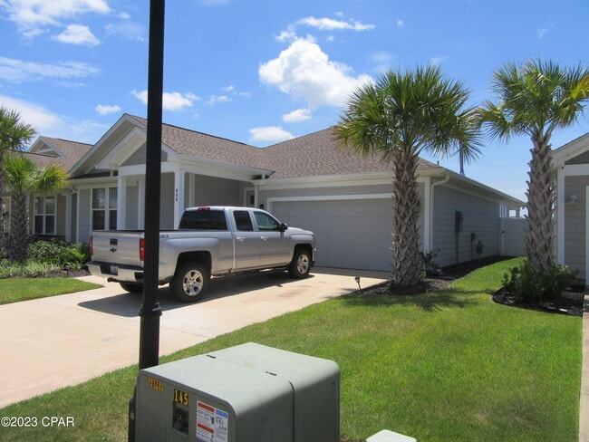Foto del edificio - 404 Warren Bayou Ln.