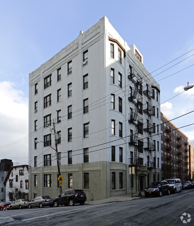 The Beverly Apartments Staten Island, NY