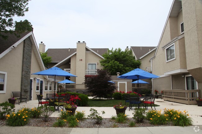 Madison Apartments on Long Wharf