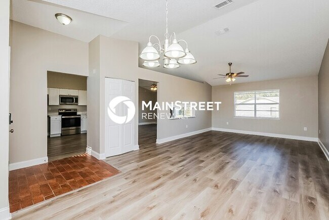 Foto del edificio - 3 Bedroom Pet-Friendly Home in SPRING HILL, FL with Main Street Renewal