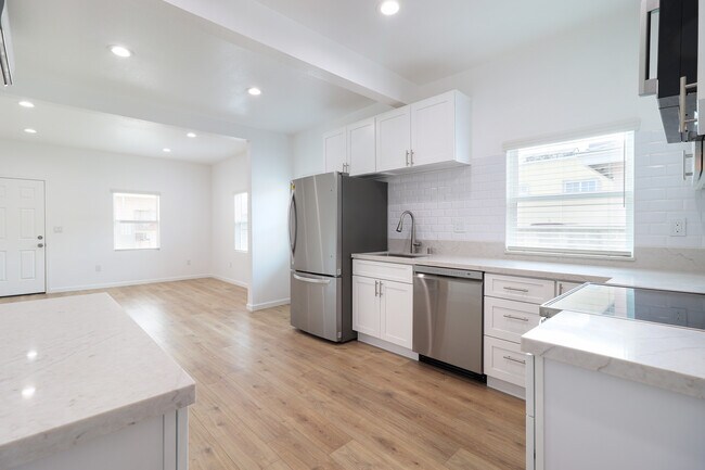 Foto del edificio - 4538 1/2 Dozier St
