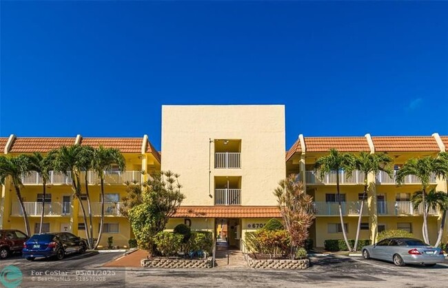 Building Photo - 6700 Royal Palm Blvd
