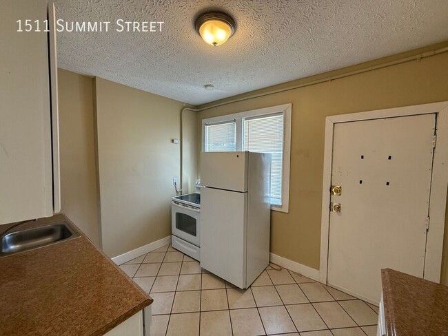 Foto del edificio - 1511 Summit St