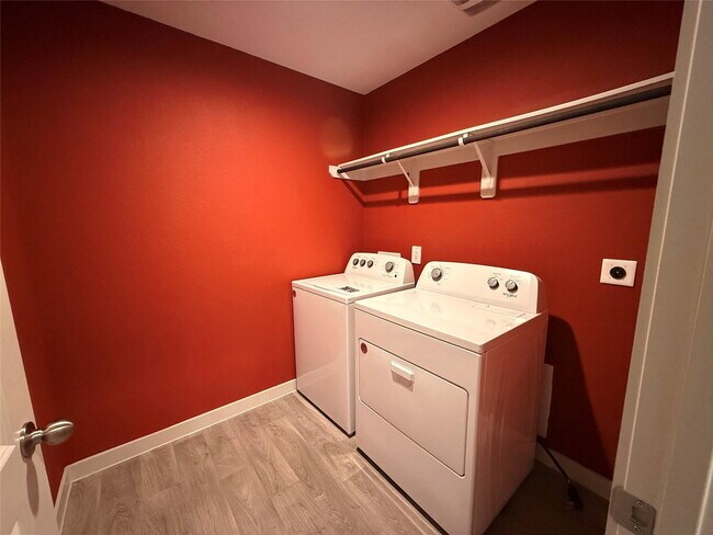 Foto del edificio - Spring Lane, Manvel, TX 77578 - 4 BR 2 BA single-family home