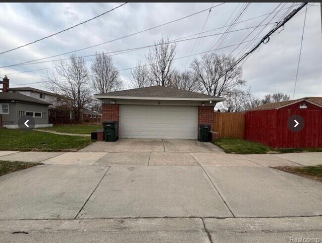 Foto del edificio - 19806 Shady Ln Ave