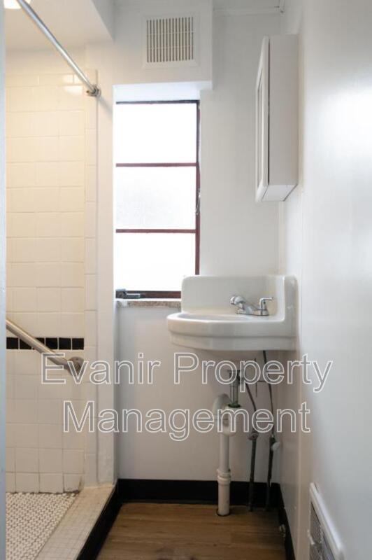 Foto del edificio - 113 Niagara Ave