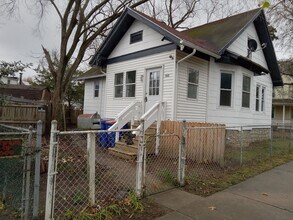 Building Photo - 563 Columbia Ave