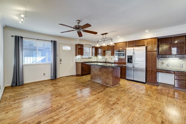 Foto del edificio - 1449 Heights Blvd